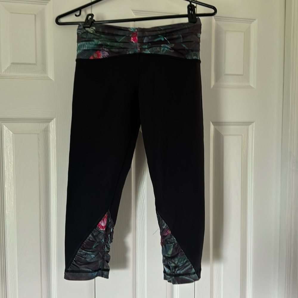 Lululemon Crops Size 6🥰🥰